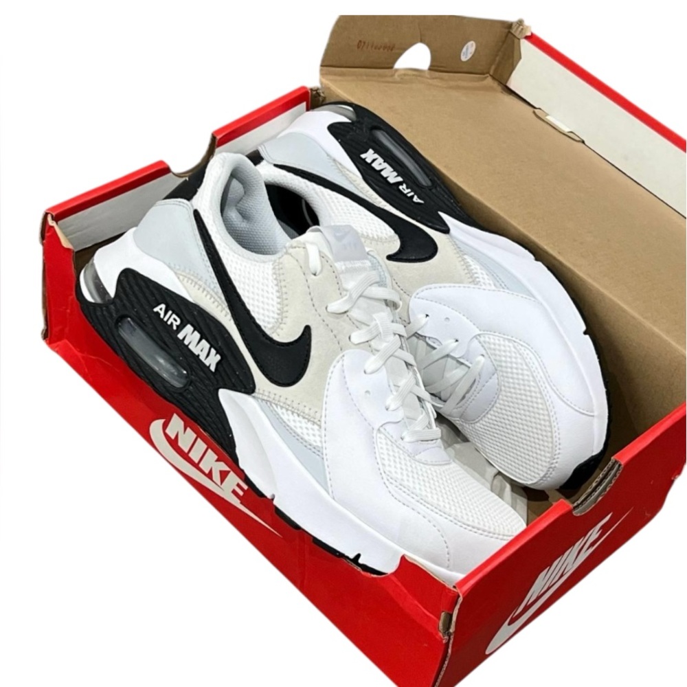 Size 9.5 Nike Air Max Excee FN7304-100